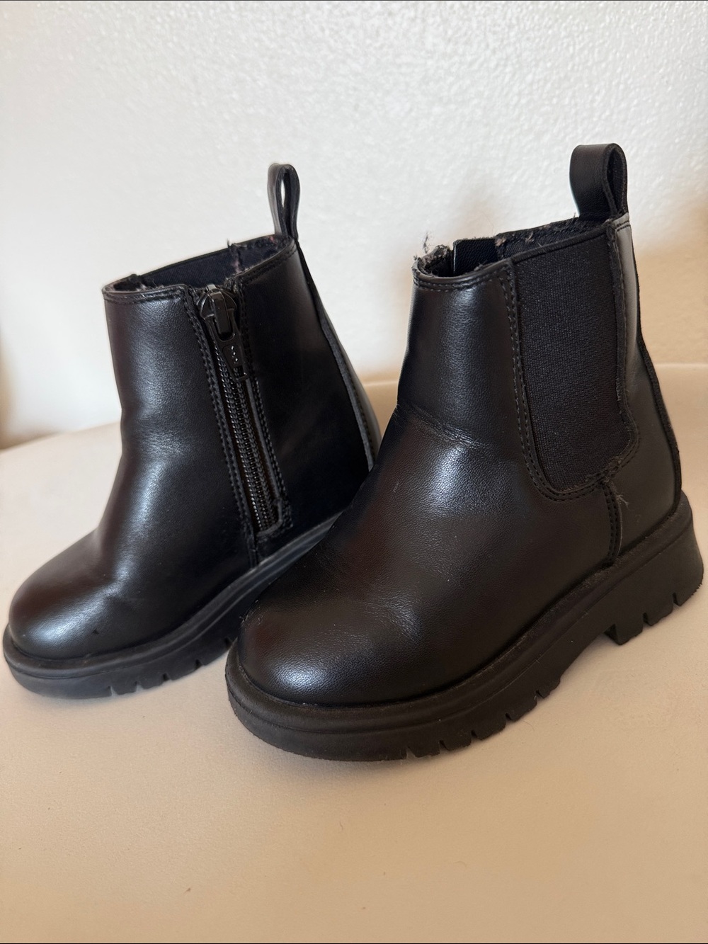 Gap kids Black Chelsea Zip Ankle Boots